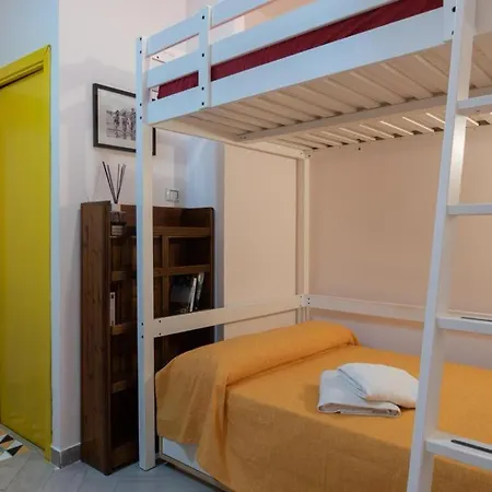 Casetta Tortina 3* Neapel